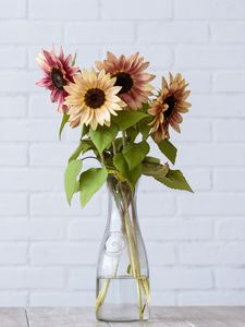 Preview wallpaper sunflower, flowers, vase, bouquet