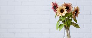 Preview wallpaper sunflower, flowers, vase, bouquet