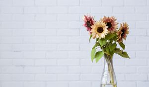 Preview wallpaper sunflower, flowers, vase, bouquet