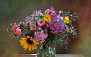 Preview wallpaper sunflowers, petunia, gypsophila, bouquet, flowers, pitcher, napkin
