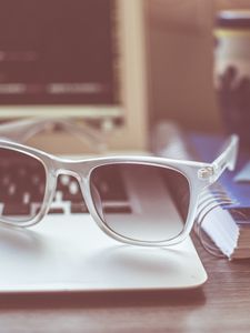 Preview wallpaper sunglasses, laptop, notebook