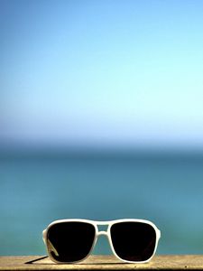 Preview wallpaper sunglasses, sky, background