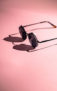 Preview wallpaper sunglasses, style, minimalism, pink