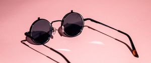 Preview wallpaper sunglasses, style, pink, minimalism