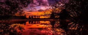 Preview wallpaper sunset, autumn, river, trees