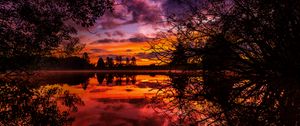 Preview wallpaper sunset, autumn, river, trees
