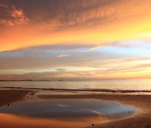 Preview wallpaper sunset, beach, coast, sea, horizon