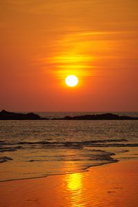 Preview wallpaper sunset, beach, sea, waves, dusk