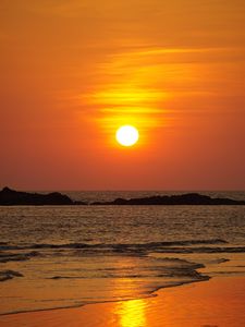 Preview wallpaper sunset, beach, sea, waves, dusk