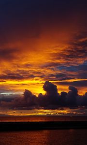 Preview wallpaper sunset, clouds, dark, sea, landscape