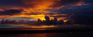 Preview wallpaper sunset, clouds, dark, sea, landscape