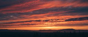 Preview wallpaper sunset, clouds, horizon, sky, twilight