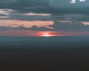 Preview wallpaper sunset, clouds, horizon, fog, dusk