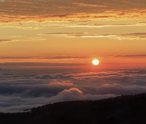 Preview wallpaper sunset, clouds, horizon, dusk