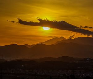 Preview wallpaper sunset, clouds, mountains, peaks