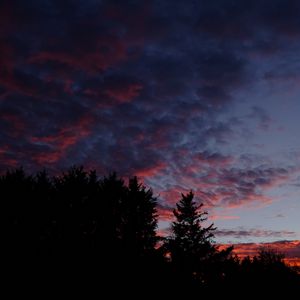 Preview wallpaper sunset, clouds, night, dark, horizon, sky