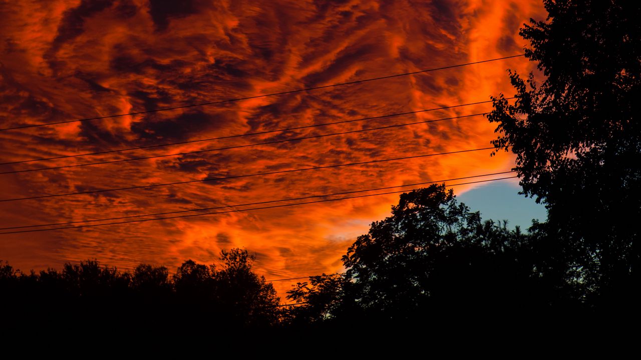 Wallpaper sunset, clouds, porous, dark