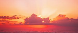 Preview wallpaper sunset, clouds, rays, slope