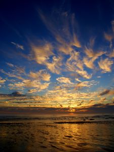 Preview wallpaper sunset, clouds, sea, horizon