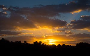 Preview wallpaper sunset, clouds, sky