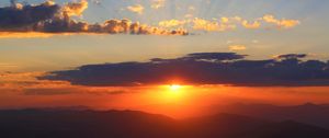 Preview wallpaper sunset, clouds, sky, mountains
