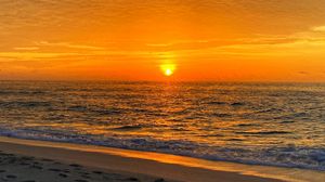 Preview wallpaper sunset, coast, beach, sea, horizon