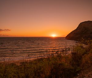 Preview wallpaper sunset, coast, sea, horizon