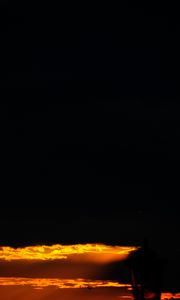 Preview wallpaper sunset, dark, sky, clouds