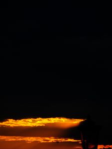Preview wallpaper sunset, dark, sky, clouds