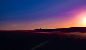 Preview wallpaper sunset, dunes, silhouettes, sand, horizon, australia