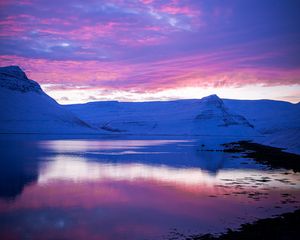Preview wallpaper sunset, evening, mountains, snowy