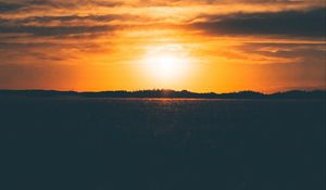 Preview wallpaper sunset, field, grass, sky