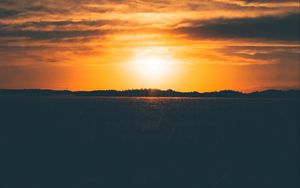 Preview wallpaper sunset, field, grass, sky