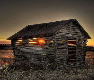 Preview wallpaper sunset, field, house, landscape