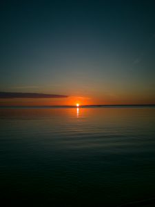 Preview wallpaper sunset, glare, sea, horizon