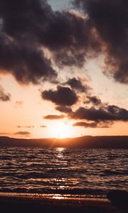 Preview wallpaper sunset, glare, water, horizon, ripples