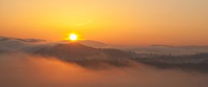 Preview wallpaper sunset, hills, fog, morning, landscape