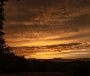 Preview wallpaper sunset, hills, trees, clouds, sky