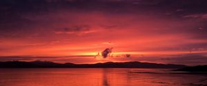 Preview wallpaper sunset, horizon, bay, lough swilly, buncrana, ireland