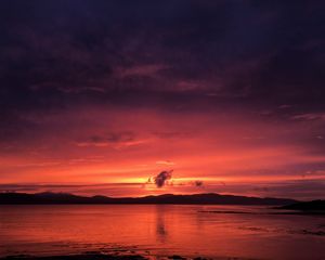 Preview wallpaper sunset, horizon, bay, lough swilly, buncrana, ireland