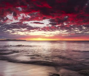 Preview wallpaper sunset, horizon, beach, stones, sea
