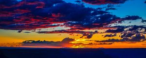 Preview wallpaper sunset, horizon, clouds, colorful, sky
