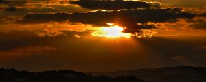 Preview wallpaper sunset, horizon, clouds, sky, evening