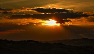 Preview wallpaper sunset, horizon, clouds, sky, evening