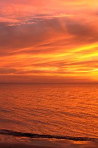 Preview wallpaper sunset, horizon, coast, orange