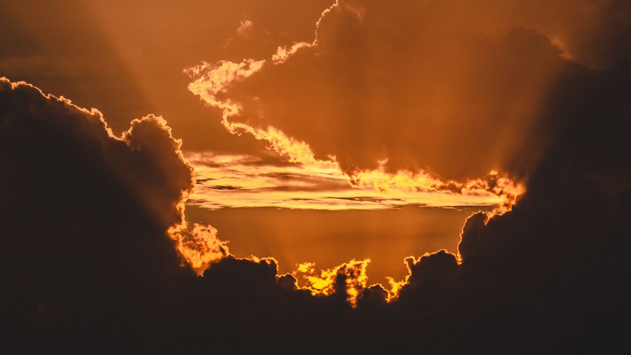 Wallpaper sunset, horizon, lens flare, sun, clouds