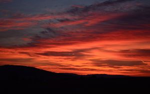 Preview wallpaper sunset, horizon, red, clouds, dark