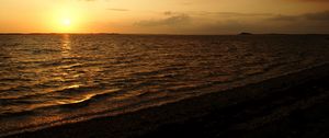 Preview wallpaper sunset, horizon, sea, waves, nature