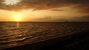 Preview wallpaper sunset, horizon, sea, waves, nature