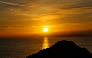 Preview wallpaper sunset, horizon, sea, sun